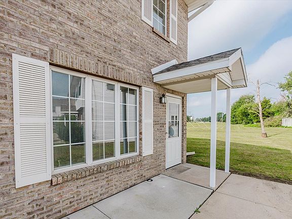 4th image of 23 Fetzer Ct APT 1