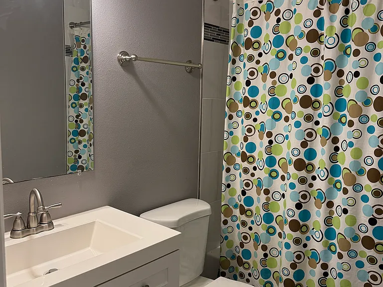213 S Bradford Ave — Photo 18
