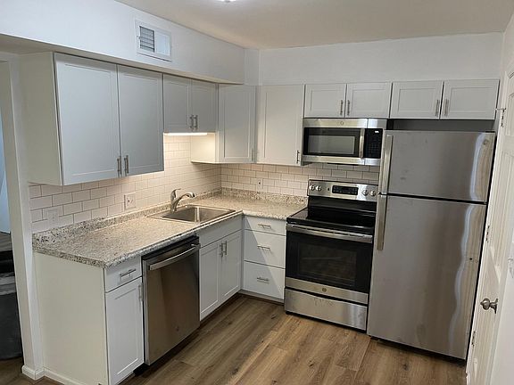 2nd image of 721 Normandy St NE