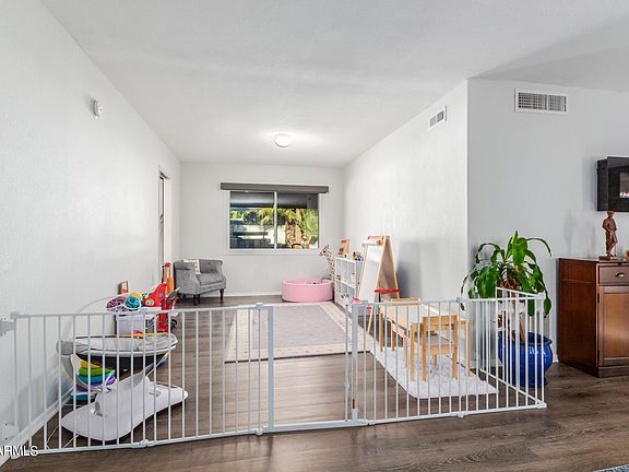 5th image of 8312 E Via De Las Flores --