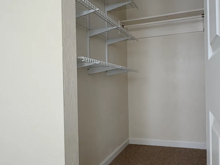 431 Washington St — Photo 8