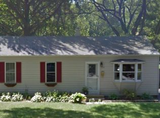 1202 S Chase St, Wheaton, IL 60189