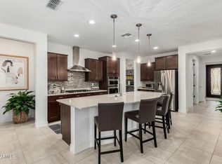 3945 E Cherry Hills Dr, Chandler, AZ 85249