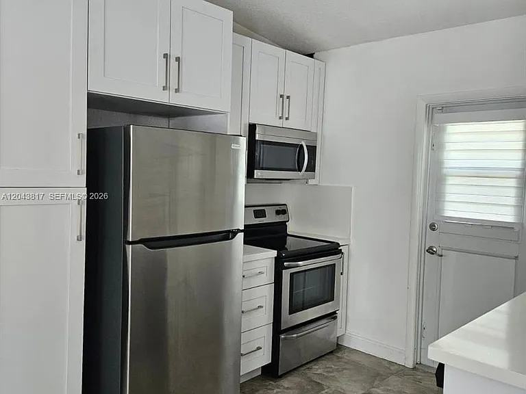 11000 SW 219th St — Photo 3
