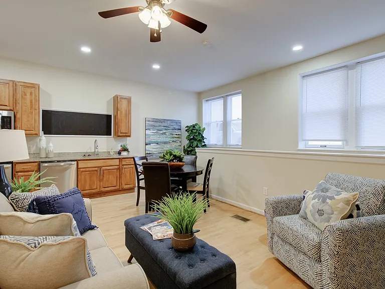 Garland Rodes Apartments — Photo 7
