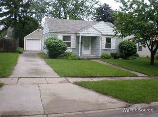 3016 11th Ave, Port Huron, MI 48060
