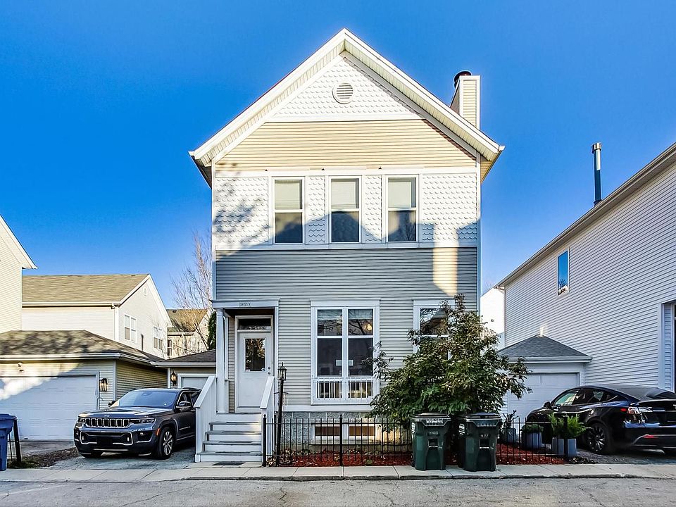 1st image of 2853 N Wolcott Ave #B
