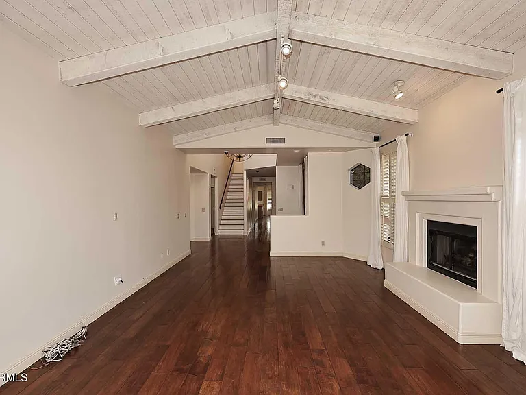 8100 E Camelback Rd #39 — Photo 9