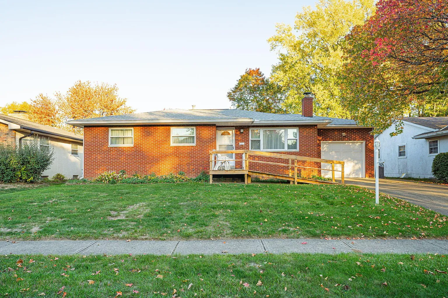4756 Esterbrook Rd photo 1