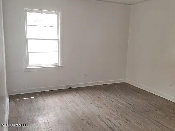 5th image of 1734 Dixie Dr