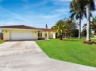 2616 Longboat Dr, Naples, FL 34104