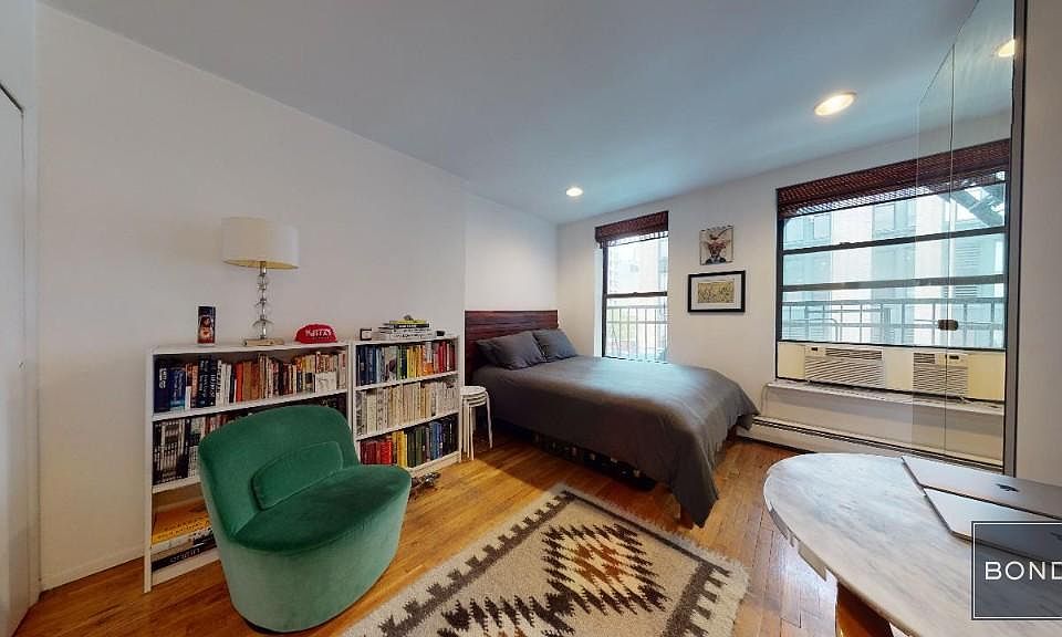 1st image of 261 7th Ave #3B