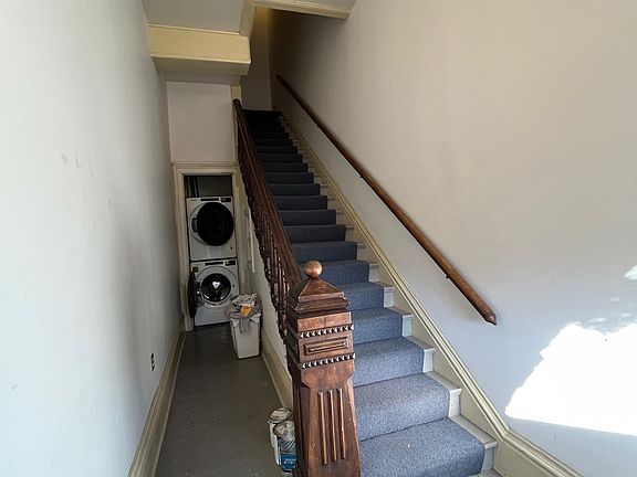 5th image of 951 Cherry St SE #2