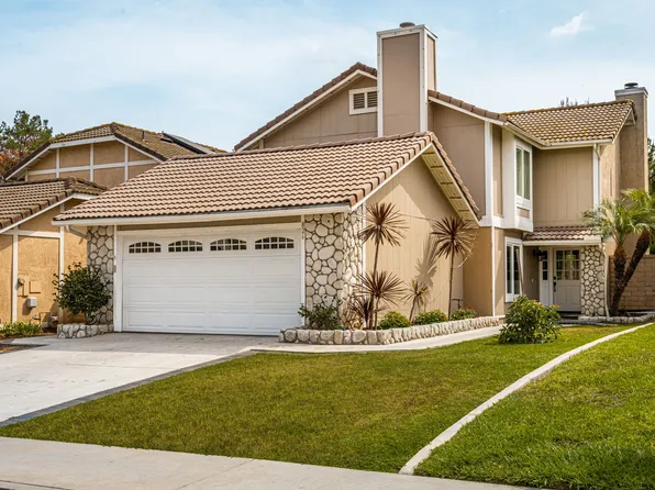 826 Farmer Ln, Placentia, CA 92870