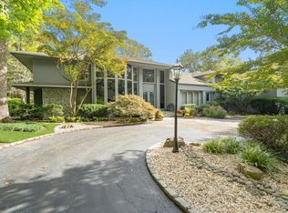 8 Forest Court, Syosset, NY 11791