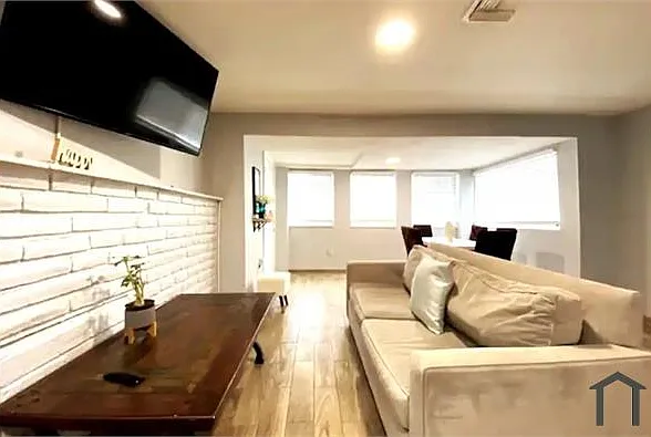 8122 NW 14th Pl — Photo 9