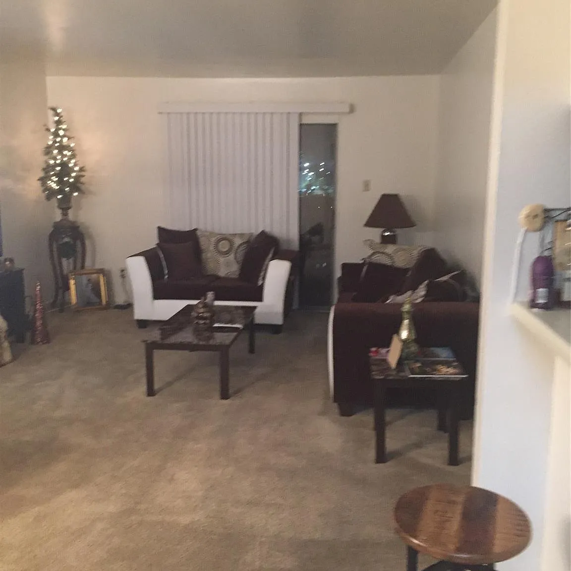 2 bed, 1.5 bath, 1040 sqft, $1,100 — Photo 2