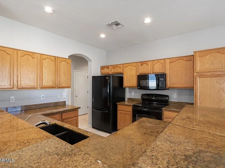 440 N Roger Way — Photo 10