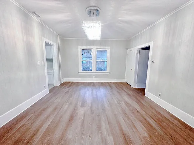 420 W Chestnut Ave — Photo 6