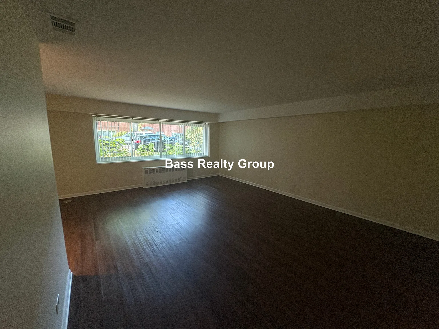 2 bed, 1.0 bath, $1,850 — Photo 2