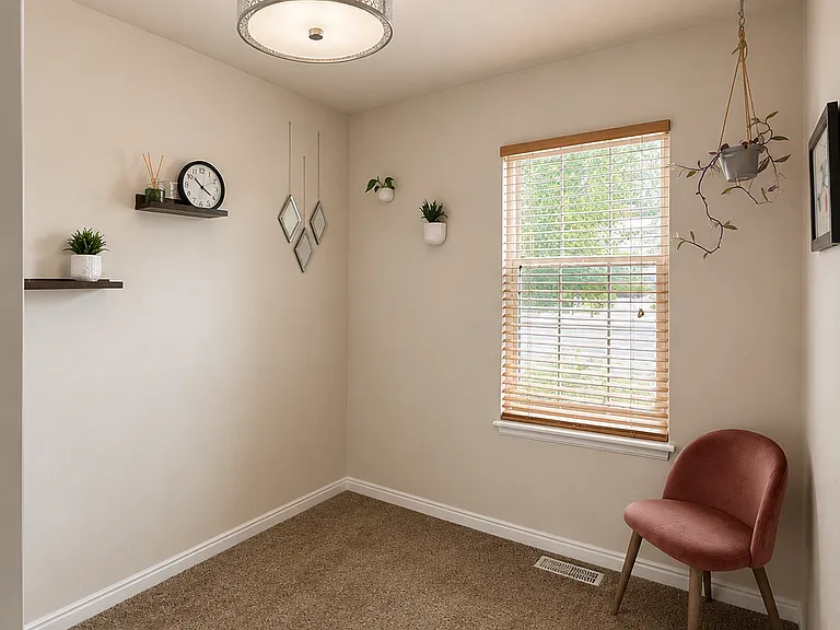 231 N Mill Rd E — Photo 12