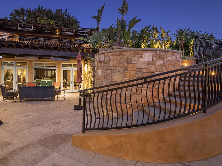 1650 Mesa Ridge Ave — Photo 39