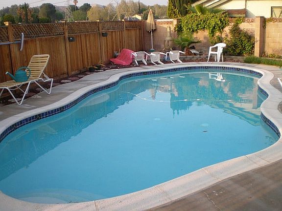 back yard swimming pool