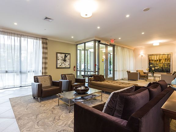 3rd image of 2451 Midtown Ave #915