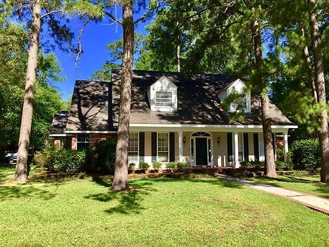 1st image of 220 Lorraine Dr