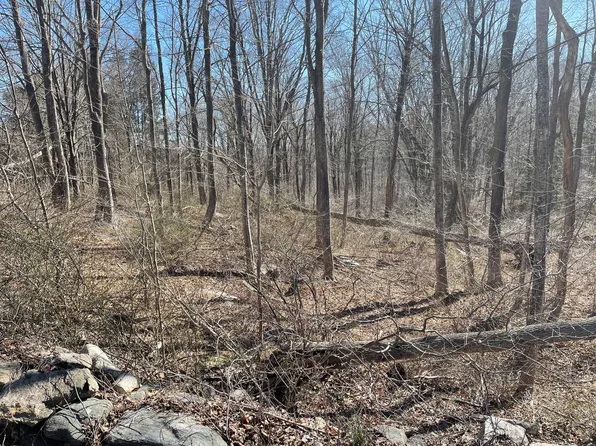 54 Reutemann Road, North Stonington, CT 06359