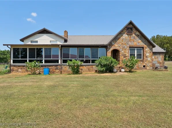 2421 Ponderosa Ln, Fort Smith, AR 72916