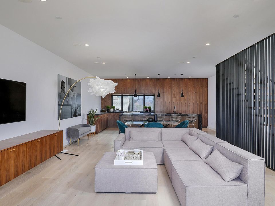 2nd image of 586 W Laurel St #1