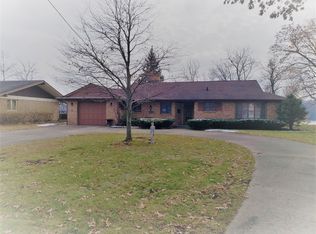 1304 Eustace Dr, Dixon, IL 61021