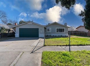 2238 E Holland Ave, Fresno, CA 93726