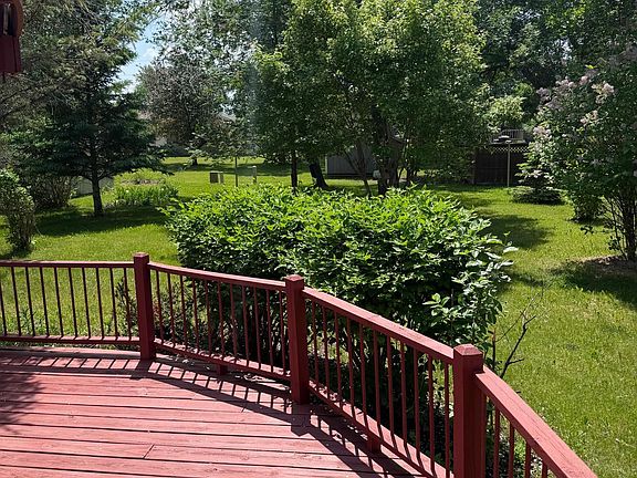 2nd image of 106 Circle Dr