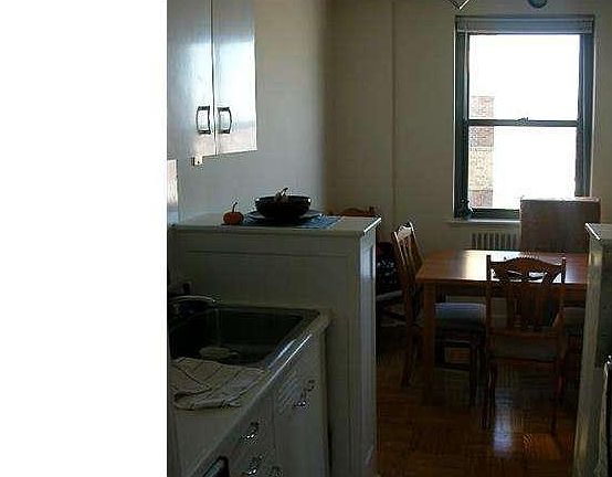 2nd image of 2601 Pennsylvania Ave APT 1029