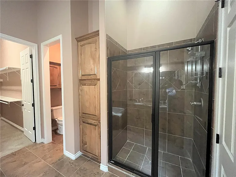 14910 Leeward Dr #802 — Photo 10