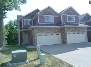 21 Hidden Meadow Ln, Iowa City, IA 52245