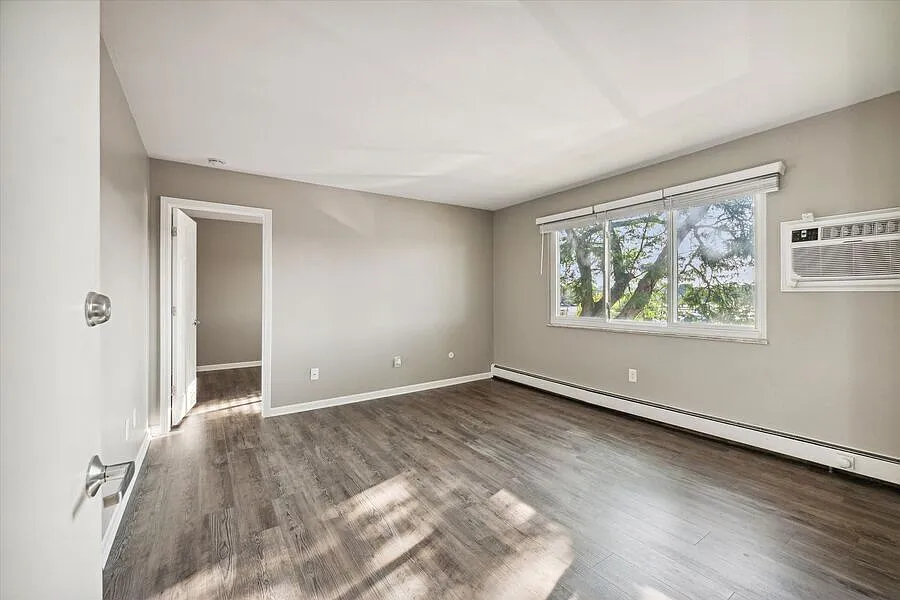 4060 Royer Rd- 33 — Photo 2