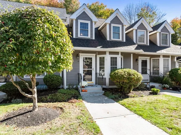 19 Country Village Way Unit 19, Millis, MA 02054