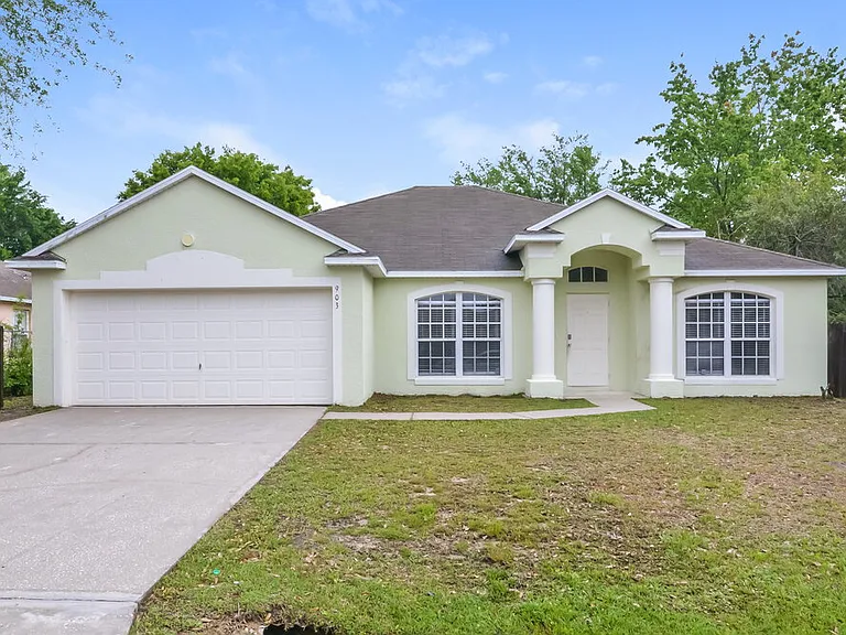 903 Bonneville Ln — Photo 1