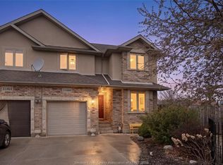 11460 Timber Bay Cres, Windsor, ON N8R 2K9