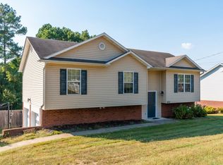 823 Liberty Church Rd, Kingsport, TN 37663