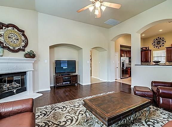 4th image of 8831 Weston Ln