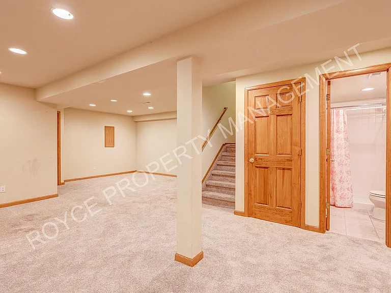 9814 Grove St #C — Photo 14