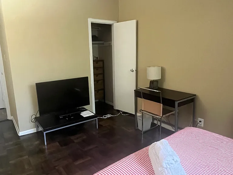4200 Cathedral Ave NW #818 — Photo 12