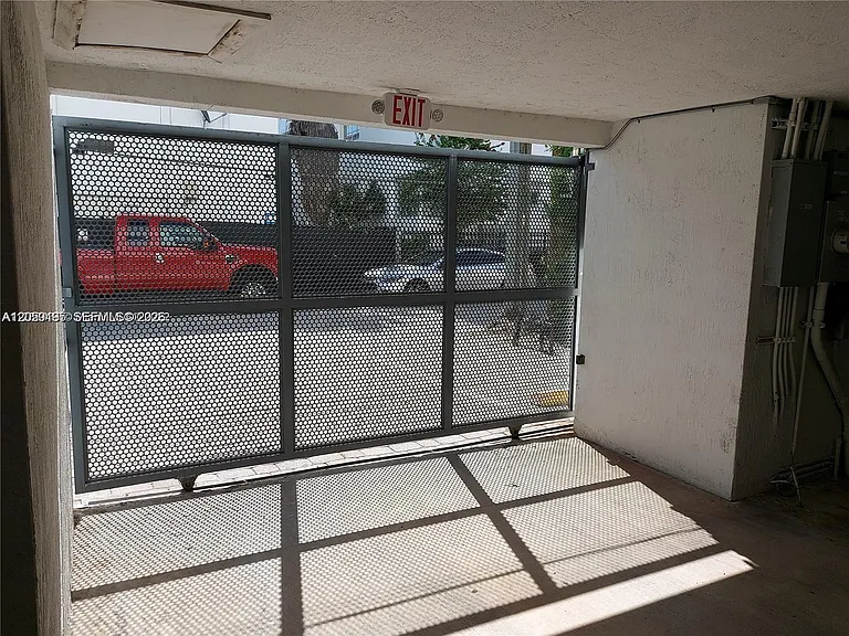 945 Michigan Ave #3 — Photo 25
