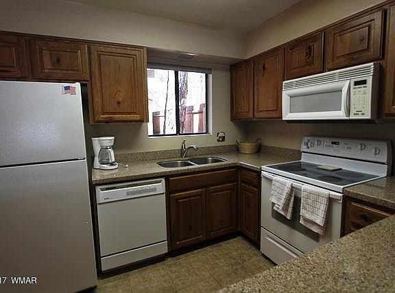 3rd image of 1460 S Adair Dr APT 14