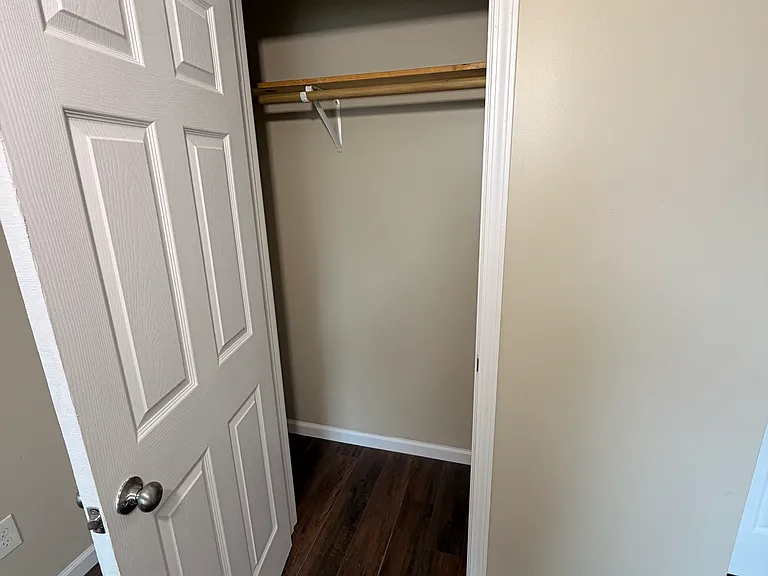1005 Jackson St — Photo 10