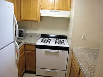 Rented by R New York